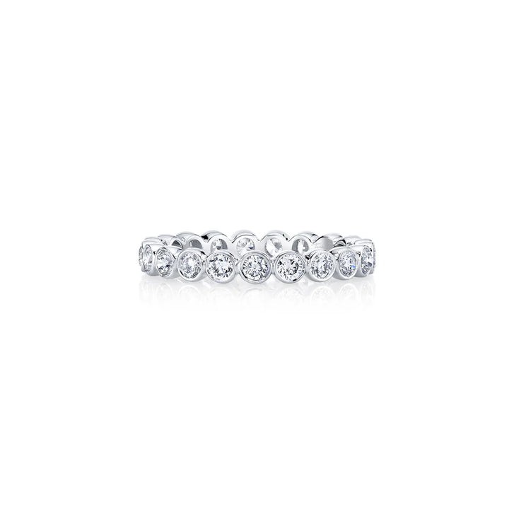 Lumen Eternity Band – Bezel-Set – Single Row