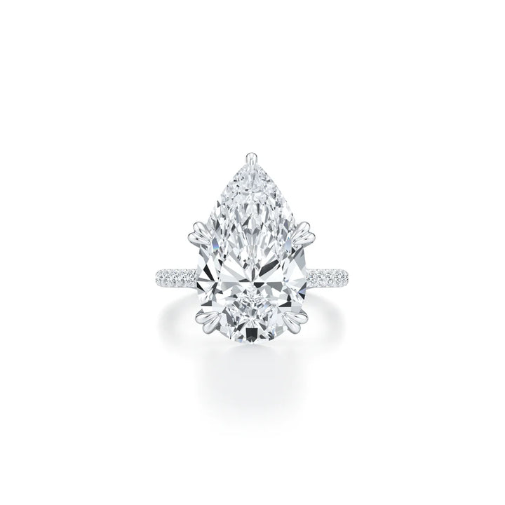 Larmé Pavé Solitaire Engagement Ring – Pear Cut – Single Row Pavé Band