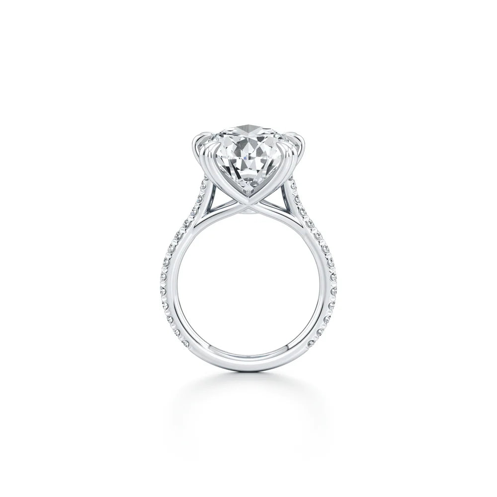Larmé Pavé Solitaire Engagement Ring – Pear Cut – Single Row Pavé Band