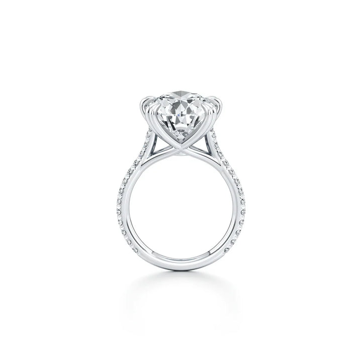 Larmé Pavé Solitaire Engagement Ring – Pear Cut – Single Row Pavé Band