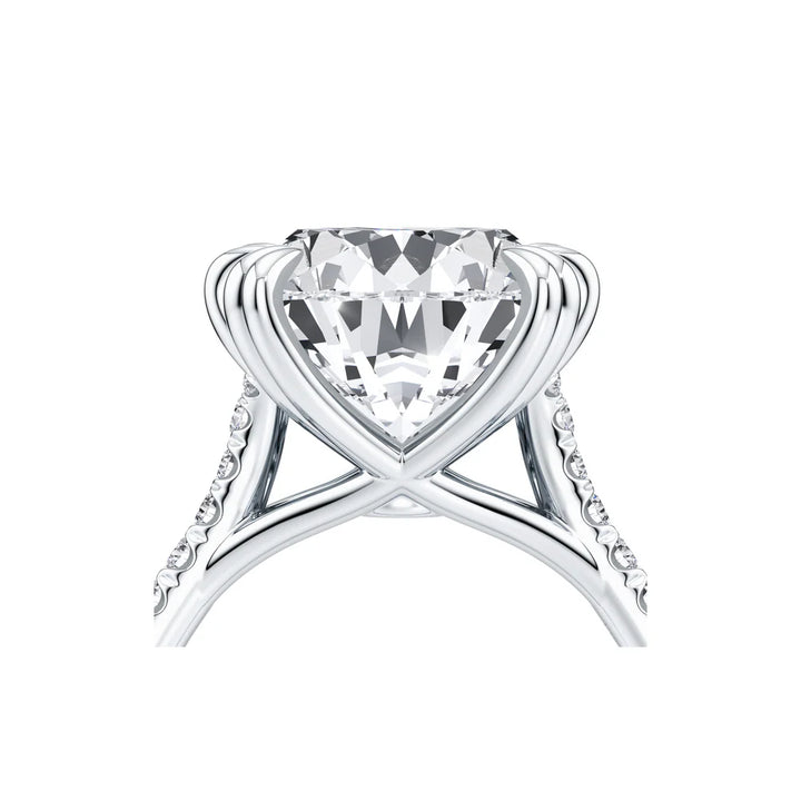 Larmé Pavé Solitaire Engagement Ring – Pear Cut – Single Row Pavé Band