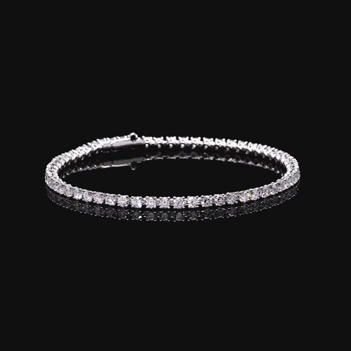 Signature Round Cut Diamond Tennis Bracelet