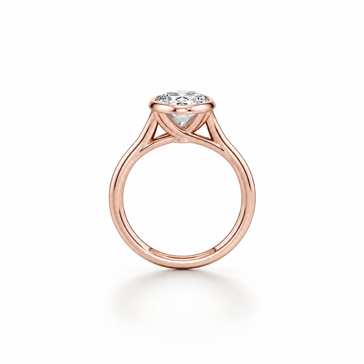 Lune Solitaire Engagement Ring – Round Cut – Bezel-Set High-Polish Band