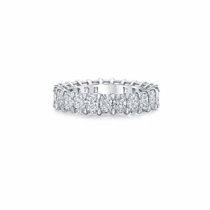 Cassis Eternity Band – Radiant Cut – Shared-Prong