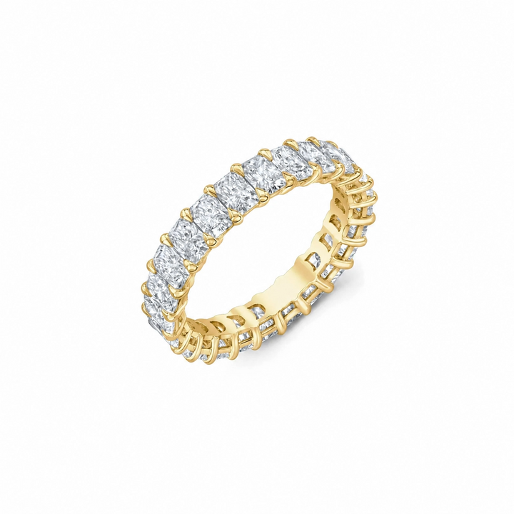 Cassis Eternity Band – Radiant Cut – Shared-Prong