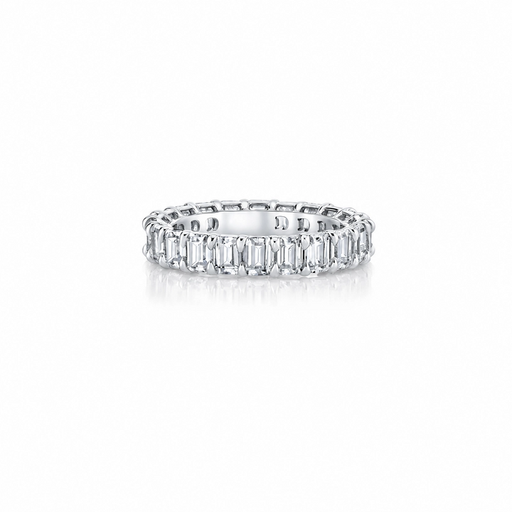 Cassis Eternity Band – Emerald Cut – Shared-Prong